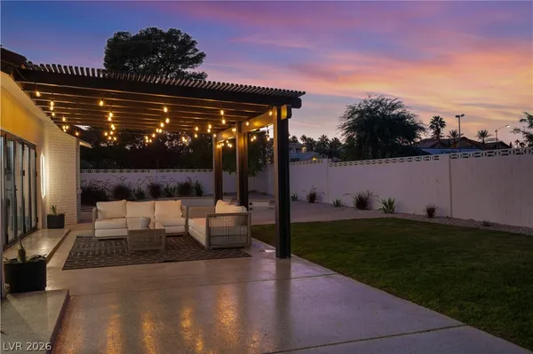 $2,299,999 | 2720 Tioga Pines Circle, Las Vegas, NV 89117