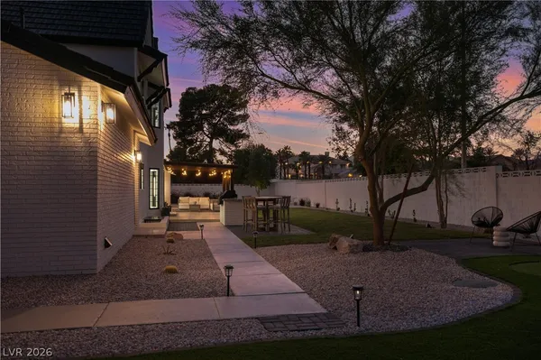 $2,299,999 | 2720 Tioga Pines Circle, Las Vegas, NV 89117