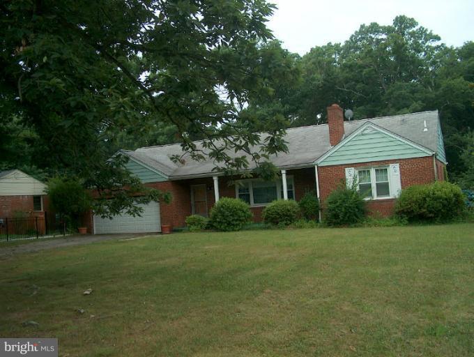 5007 Wheeler Road Oxon Hill, MD 20745 - Photo 2 of 5 Exterior (Front)