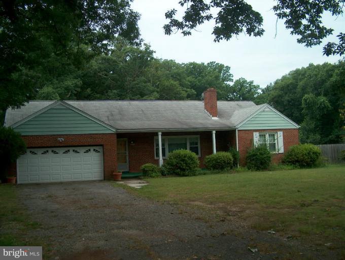 5007 Wheeler Road Oxon Hill, MD 20745 - Photo 5 of 5 Exterior (Front)