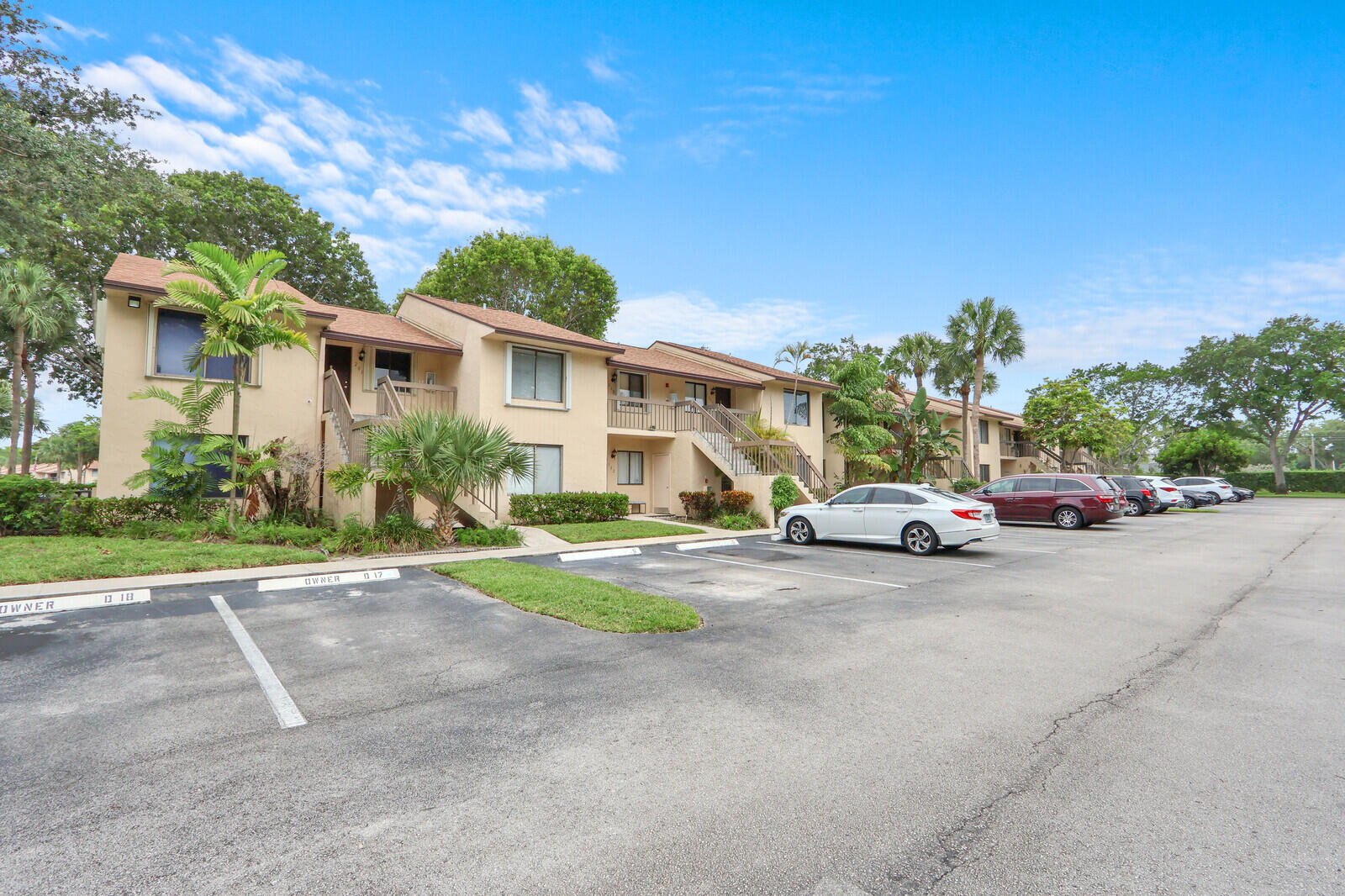 21938 Remsen Terrace, Unit 203 Boca Raton, FL 33433 - Photo 28 of 29 Building Front Exterior