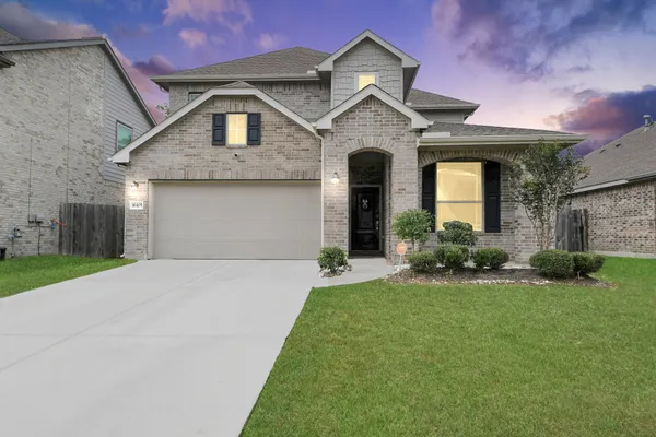$304,900 | 16105 Dockside Street, Crosby, TX 77532