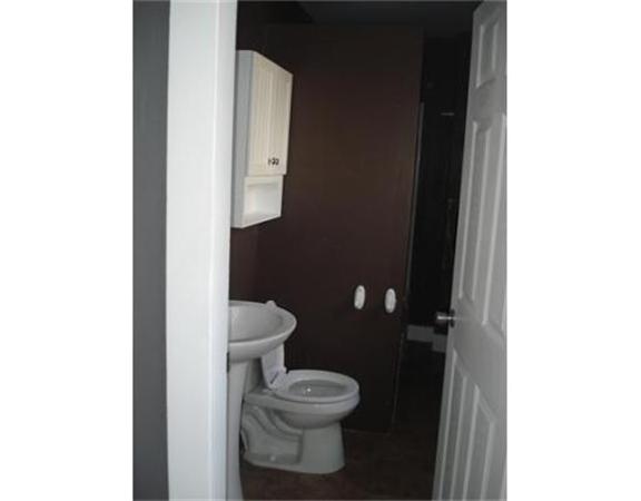 33 Keyes Street Warren, MA 01083 - Photo 10 of 16 Gallery Image 10