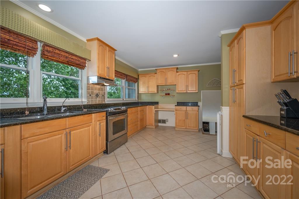 491 Ivy Drive Rutherfordton, NC 28139 - Photo 6 of 47 Gallery Image 6