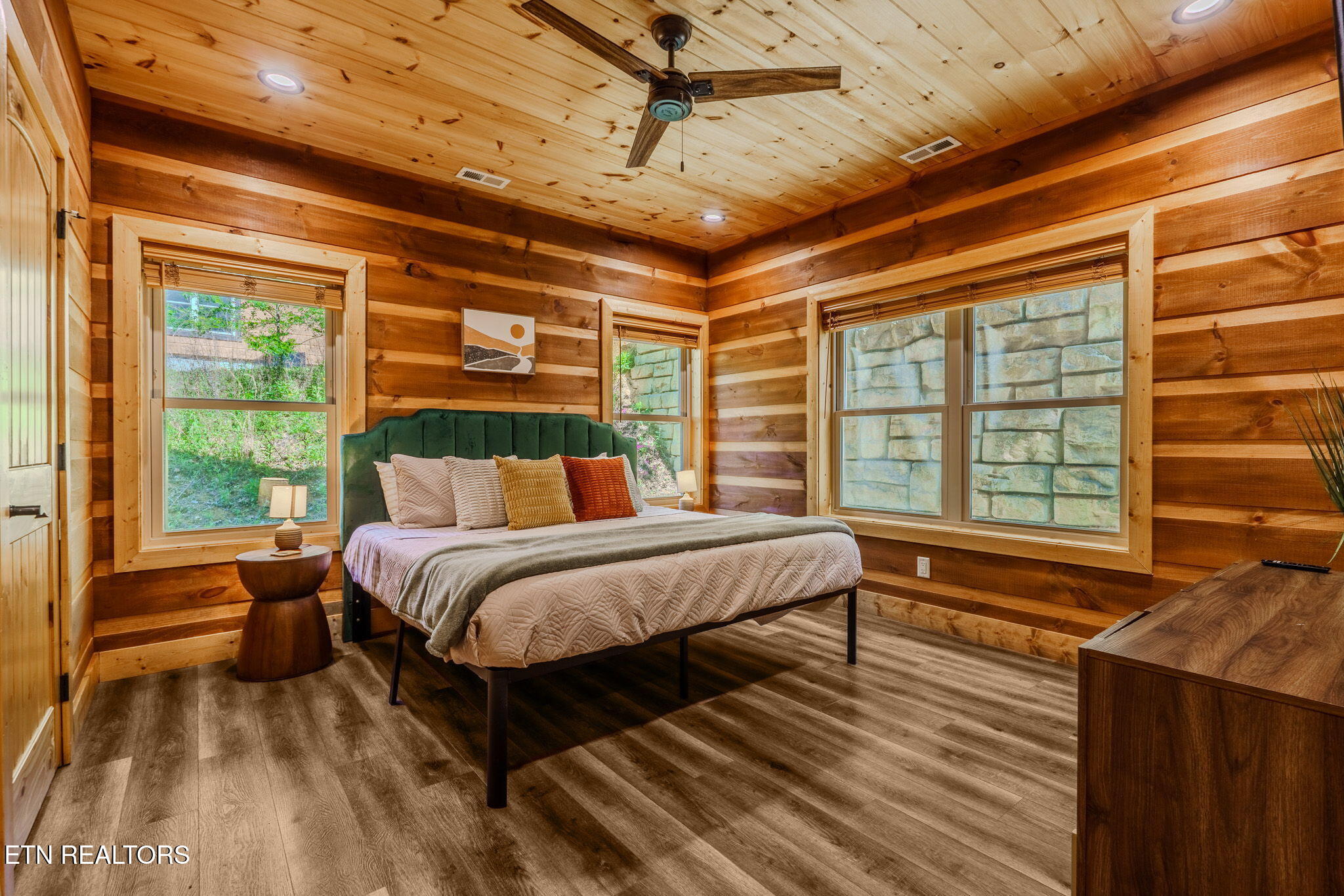 4228 Wears Valley Road, Unit 51 Sevierville, TN 37862 - Photo 20 of 54 20-web-or-mls-_DSC4938-HDR