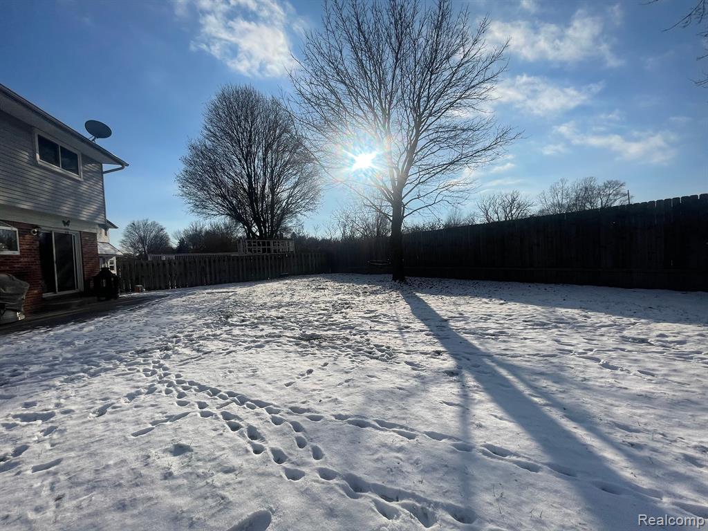 5277 Old Cove Road Clarkston, MI 48346 - Photo 21 of 26