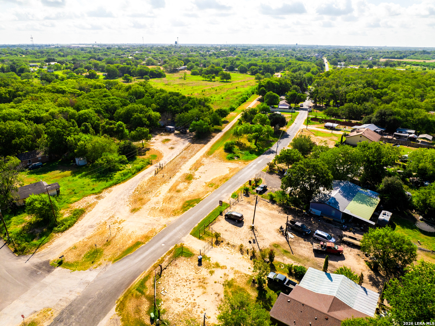 710 Goliad Road Floresville, TX 78114 - Photo 17 of 31 a view of a city
