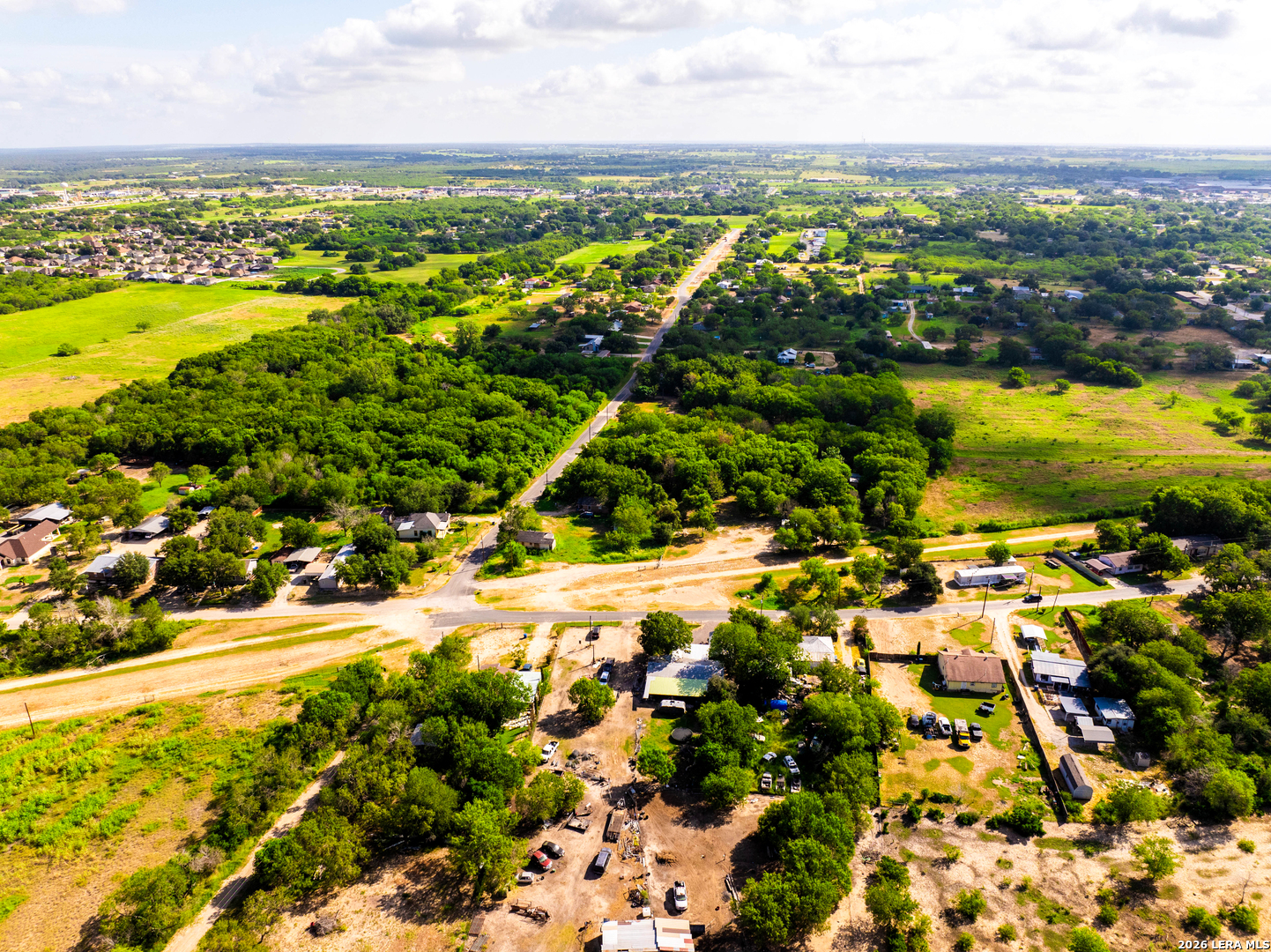 710 Goliad Road Floresville, TX 78114 - Photo 8 of 31 a view of a city