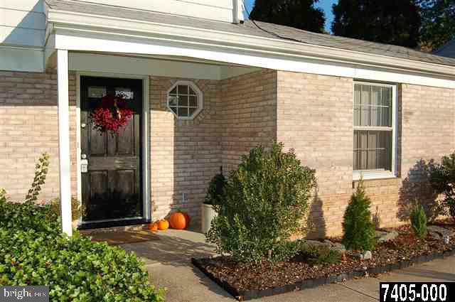 235 Edgewood Road York, PA 17402 - Photo 2 of 23 Gallery Image 2