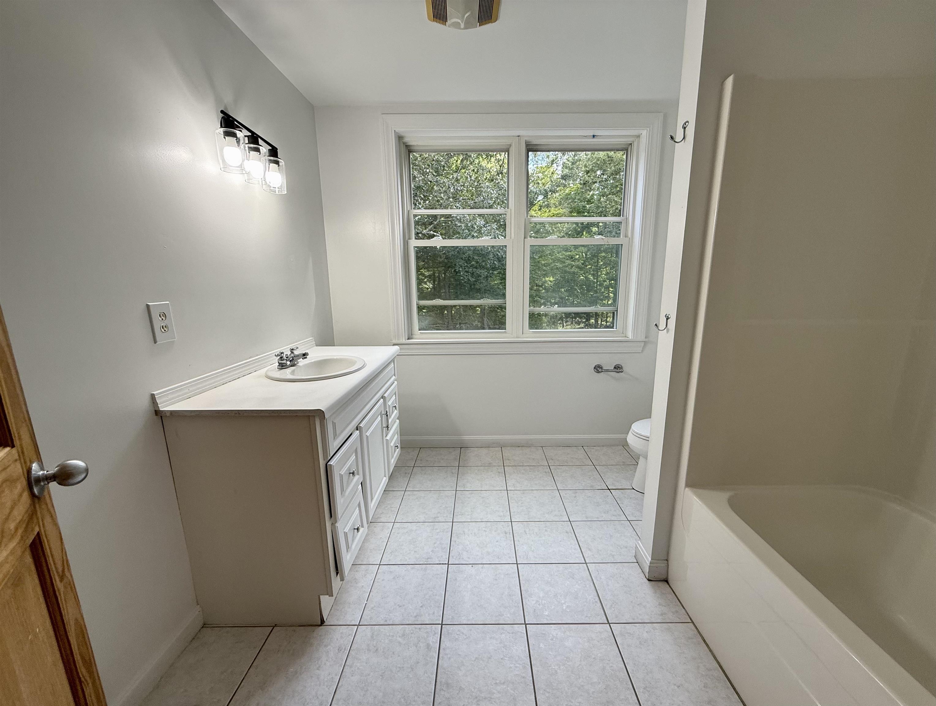 91 Lovering Road North Hampton, NH 03862 - Photo 16 of 19 Gallery Image 16