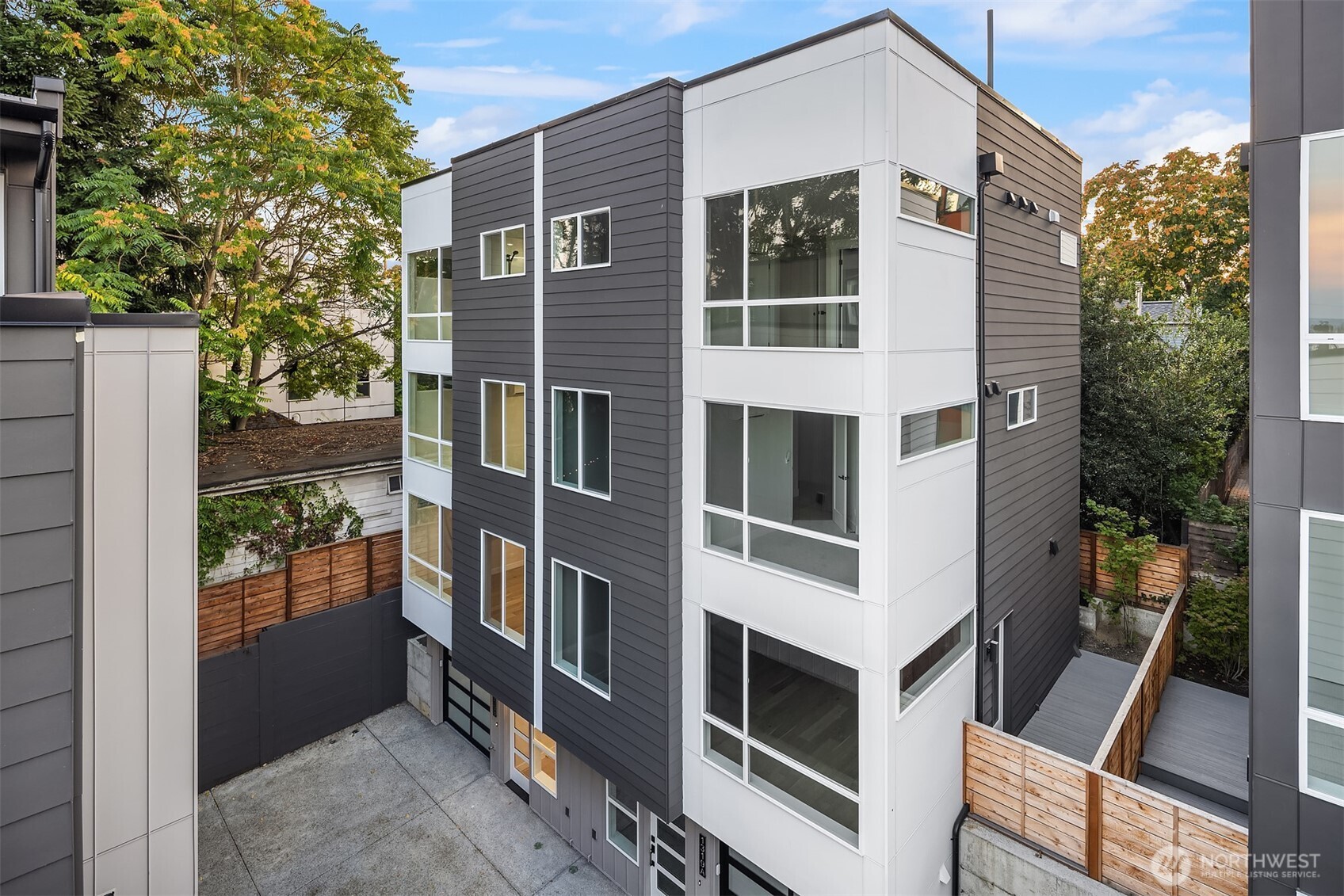 1319 14th Avenue South, Unit B Seattle, WA 98144 - Photo 20 of 27