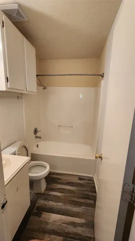 $2,000 | 7800 Summer Pl Drive, Humble, TX 77338