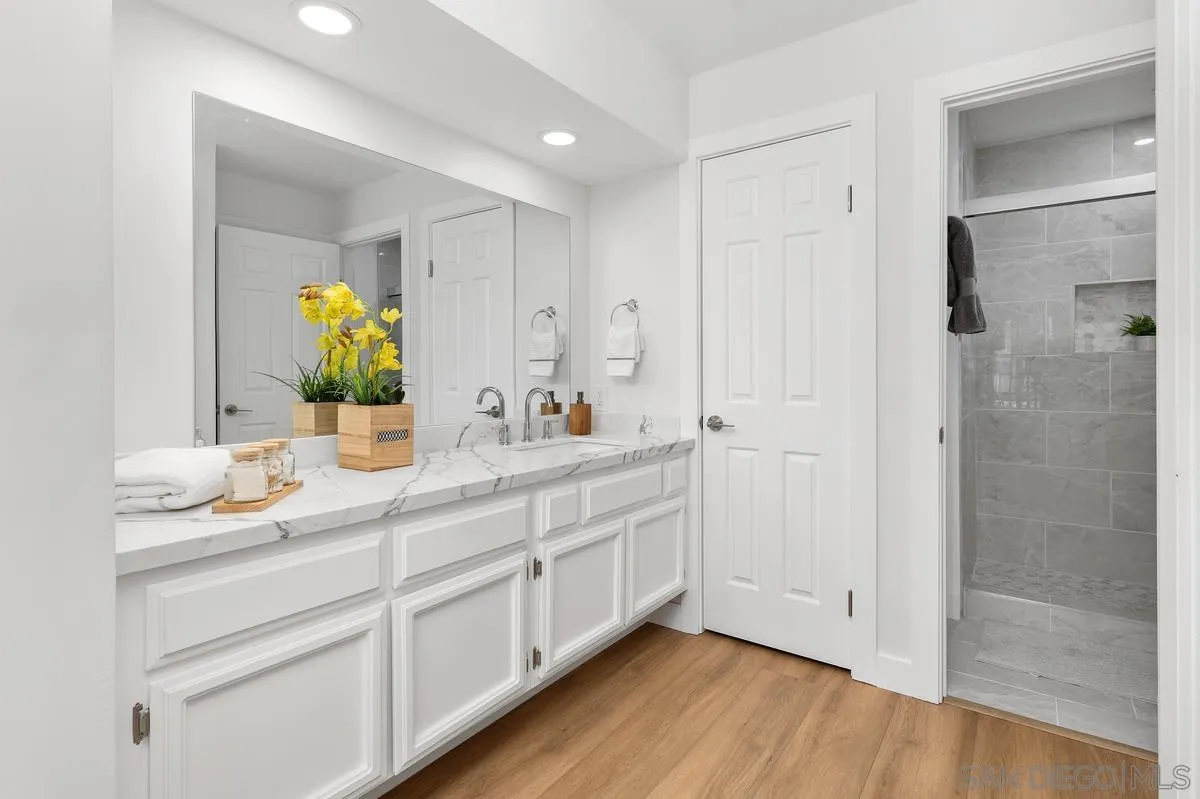 5605 Friars Road, Unit 288 San Diego, CA 92110 - Photo 20 of 40