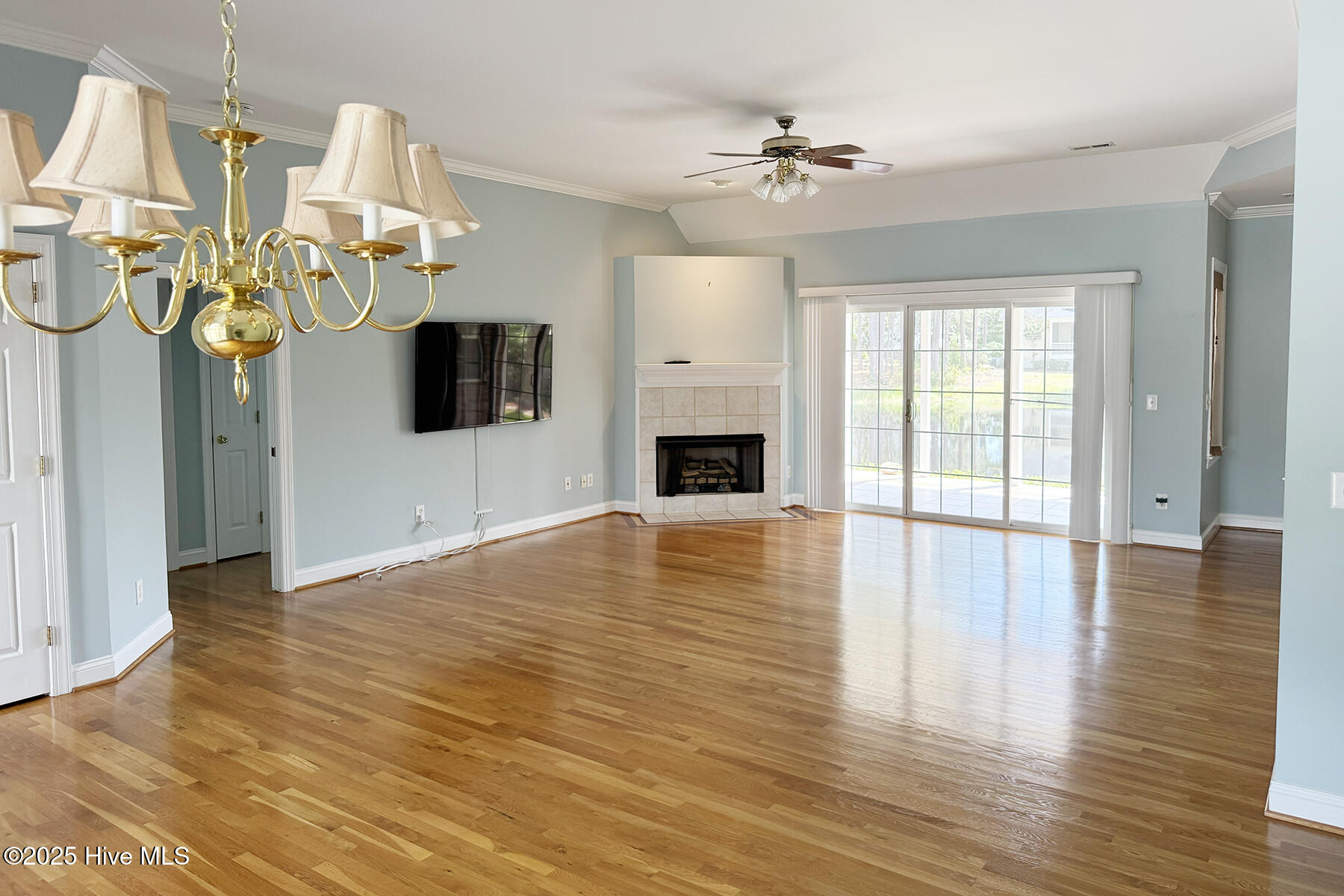 8405 Fiddlestick Way Wilmington, NC 28412 - Photo 3 of 12 8405fiddlestickway3_lg