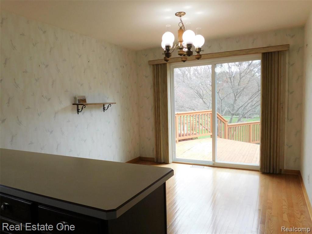565 Augusta Drive Rochester Hills, MI 48309 - Photo 12 of 30