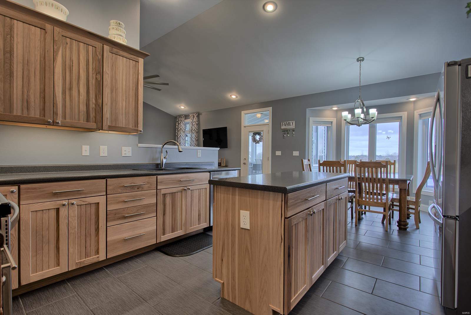 7663 Bethalto Road Bethalto, IL 62010 - Photo 15 of 62 Gallery Image 15