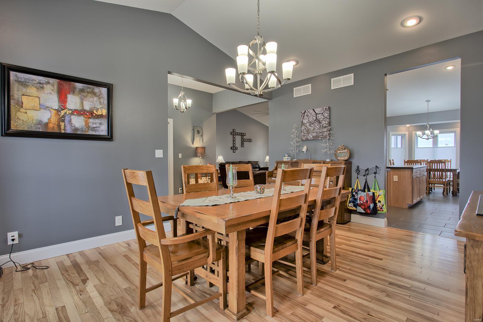 7663 Bethalto Road Bethalto, IL 62010 - Photo 4 of 62 Gallery Image 4