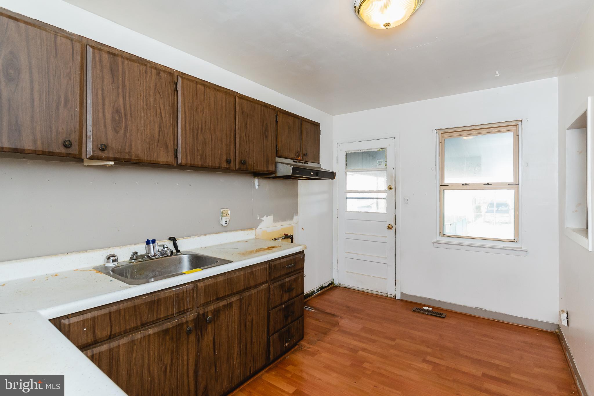 759 Lannerton Road Baltimore, MD 21220 - Photo 13 of 44 Kitchen
