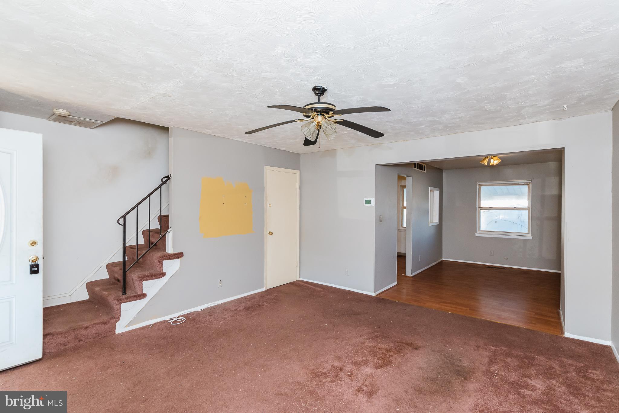 759 Lannerton Road Baltimore, MD 21220 - Photo 7 of 44 Living Room