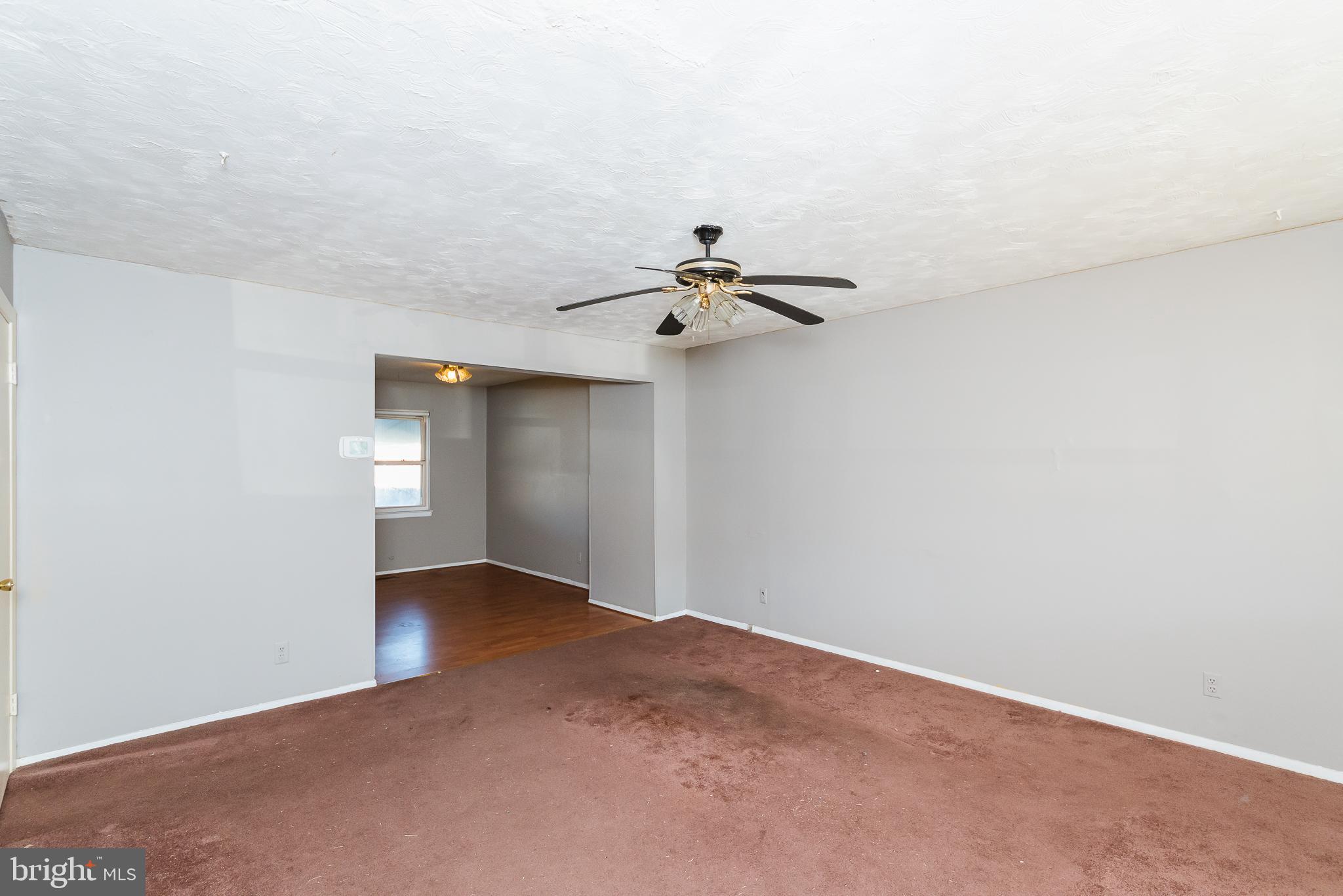 759 Lannerton Road Baltimore, MD 21220 - Photo 8 of 44 Living Room
