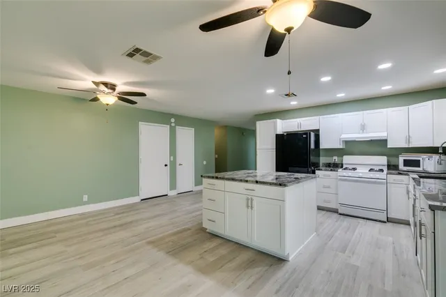 $2,062 | 605 Mosswood Drive, Henderson, NV 89002