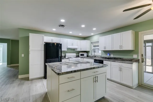 $2,062 | 605 Mosswood Drive, Henderson, NV 89002
