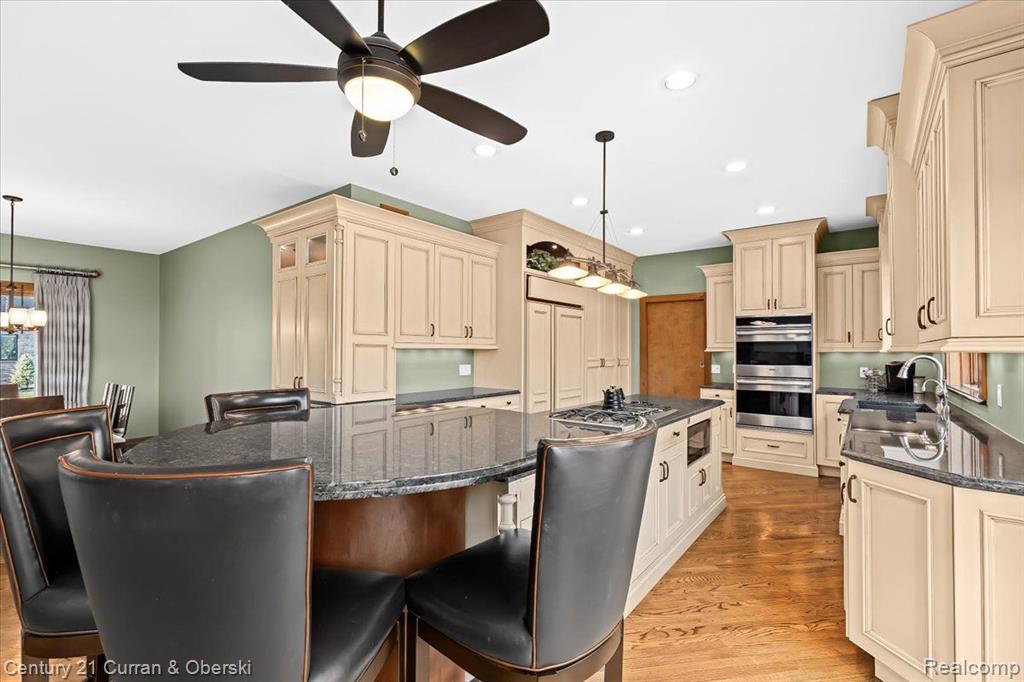 20148 Longridge Road Northville, MI 48167 - Photo 11 of 53