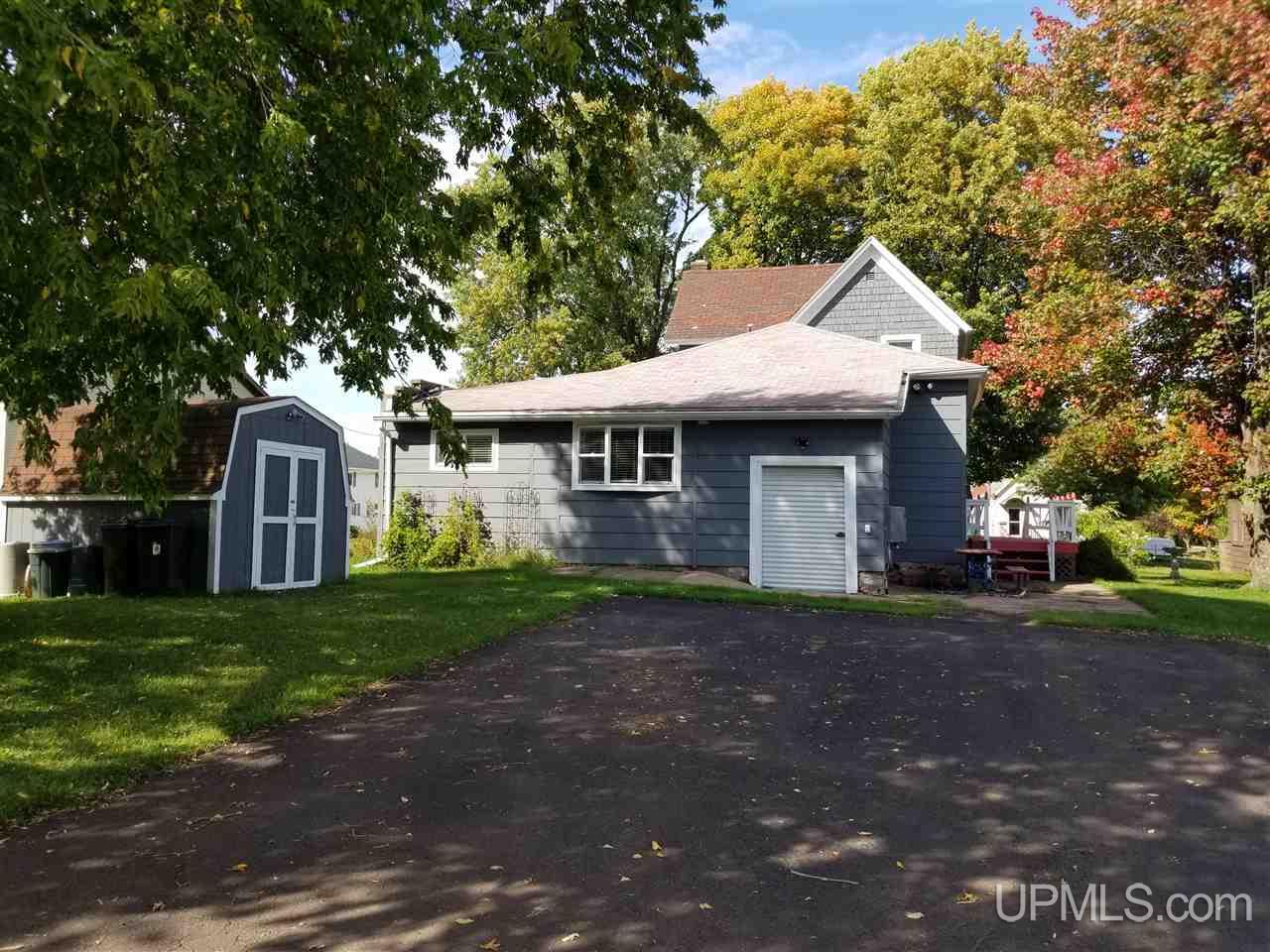 303 Maple Street Hurley, WI 54534 - Photo 2 of 23 Gallery Image 2