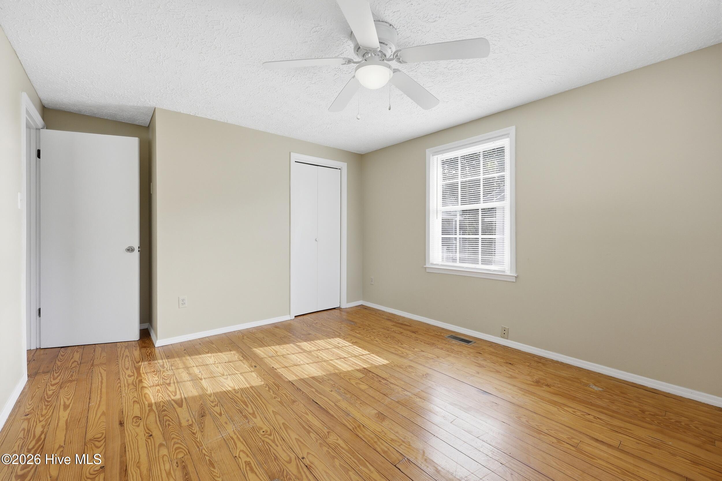 205 West Gale Street Edenton, NC 27932 - Photo 9 of 18 Bedroom 1