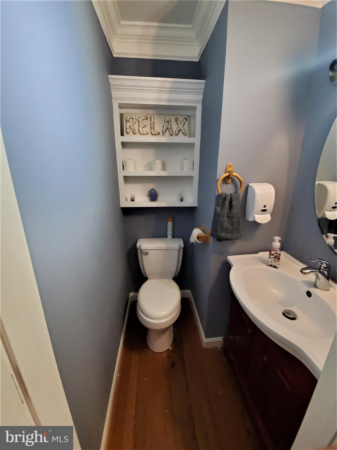 9404 Taney Road Manassas, VA 20110 - Photo 5 of 14 Good Size Half Bath On Main Floor