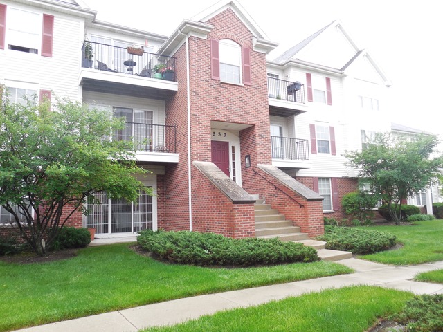 650 Mill Circle, Unit 205 Wheeling, IL 60090 - Photo 1 of 33