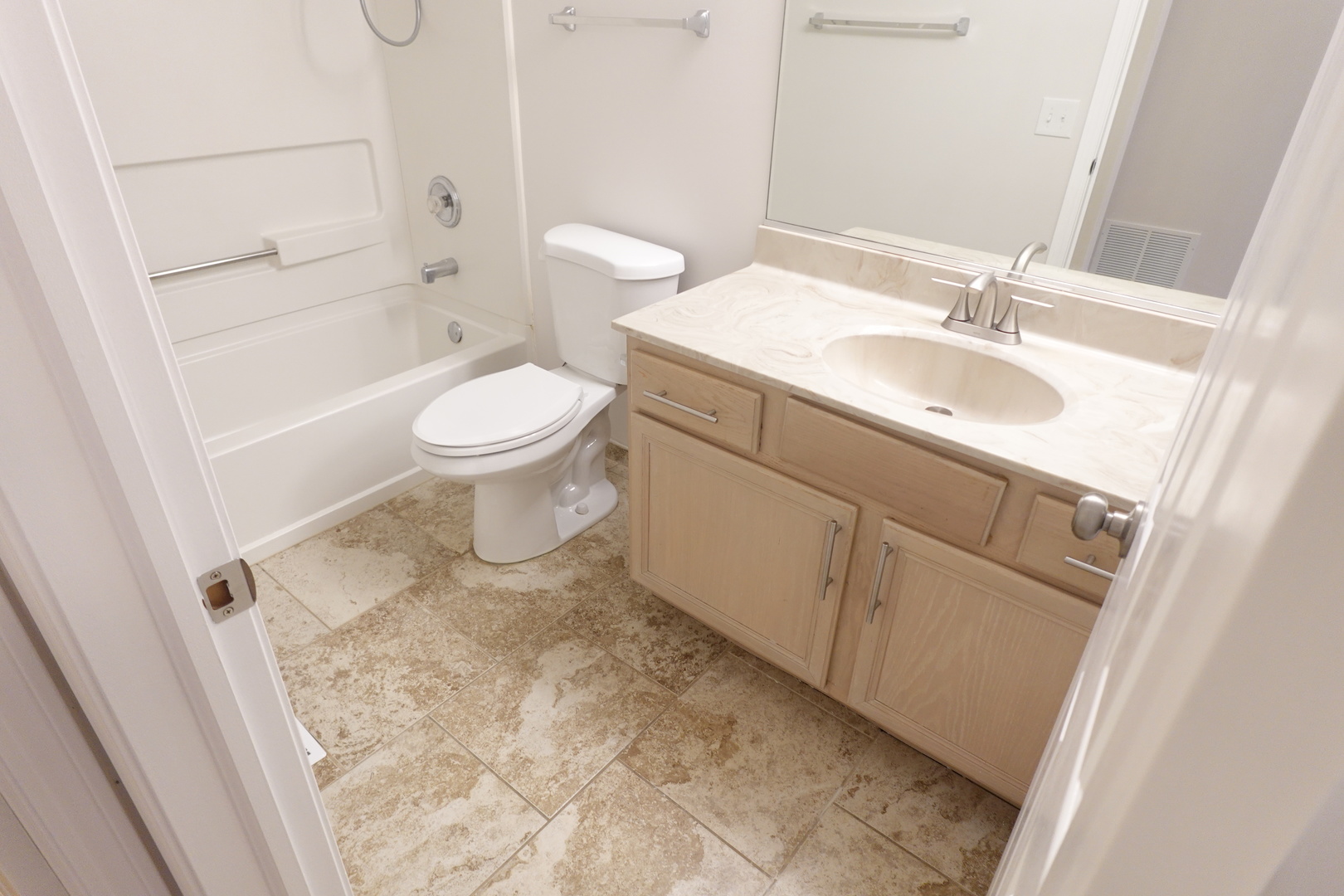 650 Mill Circle, Unit 205 Wheeling, IL 60090 - Photo 18 of 33