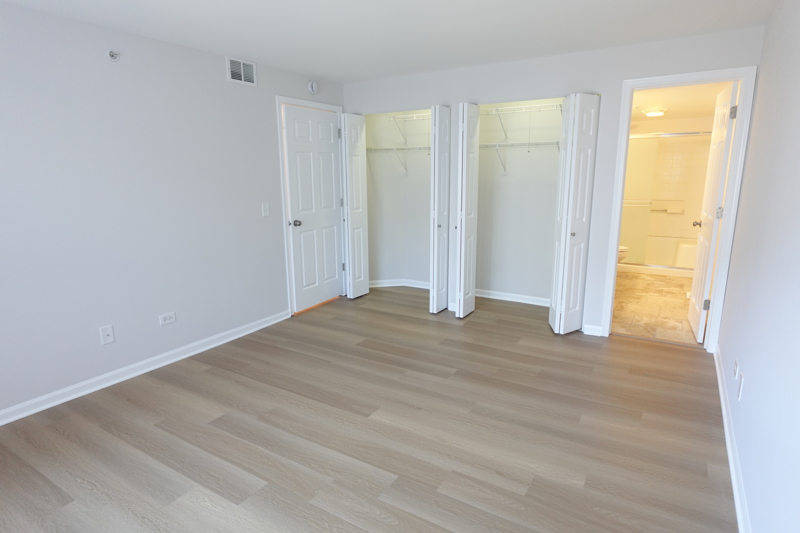 650 Mill Circle, Unit 205 Wheeling, IL 60090 - Photo 27 of 33