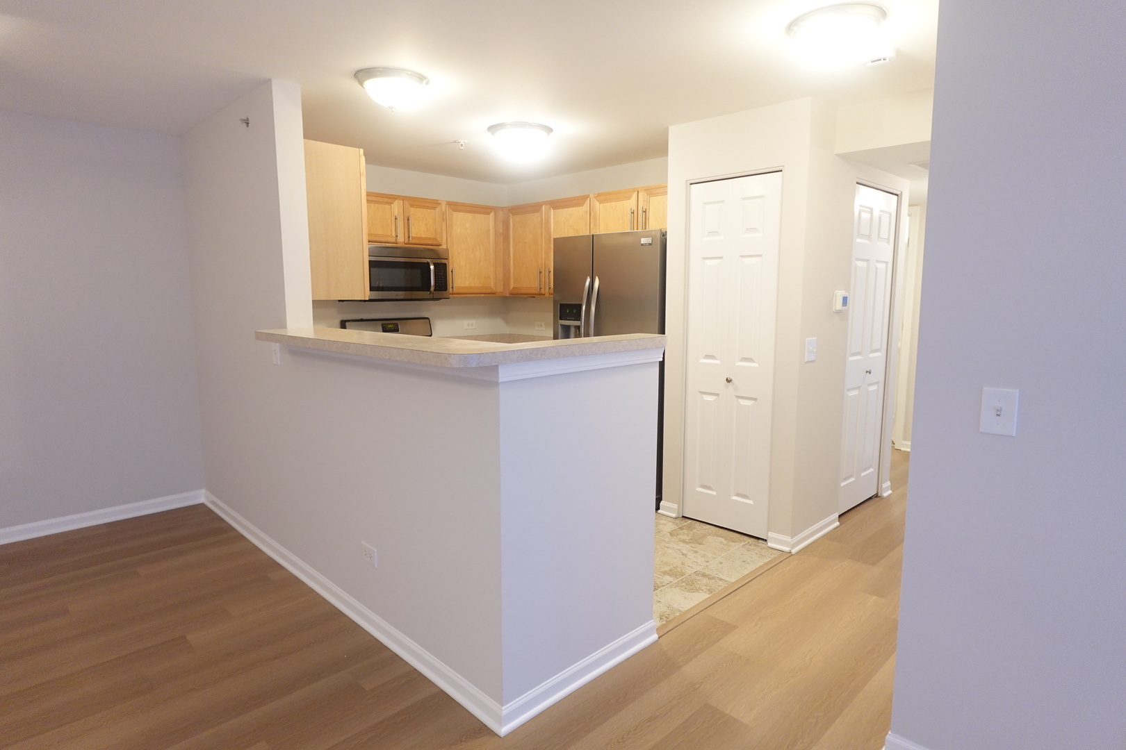 650 Mill Circle, Unit 205 Wheeling, IL 60090 - Photo 10 of 33