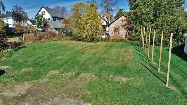 $199,900 | 19 Smyrna Street, Houlton, ME 04730