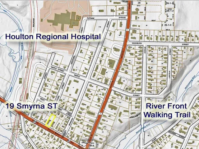$199,900 | 19 Smyrna Street, Houlton, ME 04730
