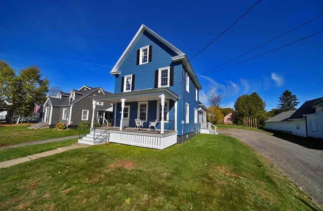 $199,900 | 19 Smyrna Street, Houlton, ME 04730