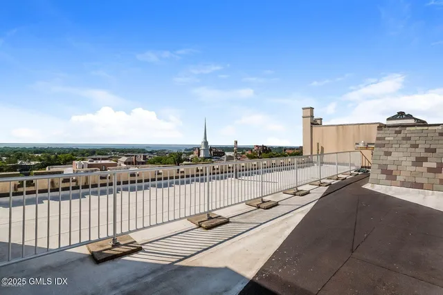 $759,000 | 47 Lafayette Place, Unit 6J, Greenwich, CT 06830