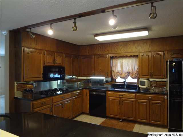 3466 Ridgecrest Drive Birmingham, AL 35216 - Photo 10 of 30