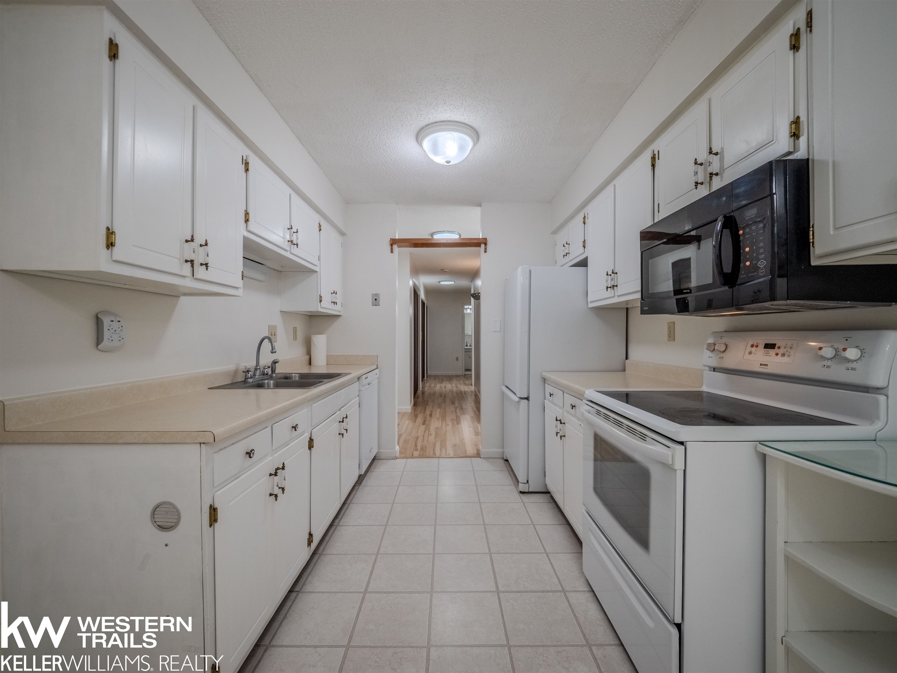 4460 South Poplar Street Casper, WY 82601 - Photo 11 of 21