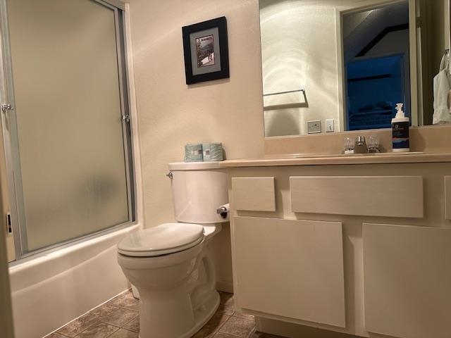 248 Mammoth Slopes, Unit F53 Mammoth Lakes, CA 93546 - Photo 16 of 35 a bathroom with a toilet and a sink