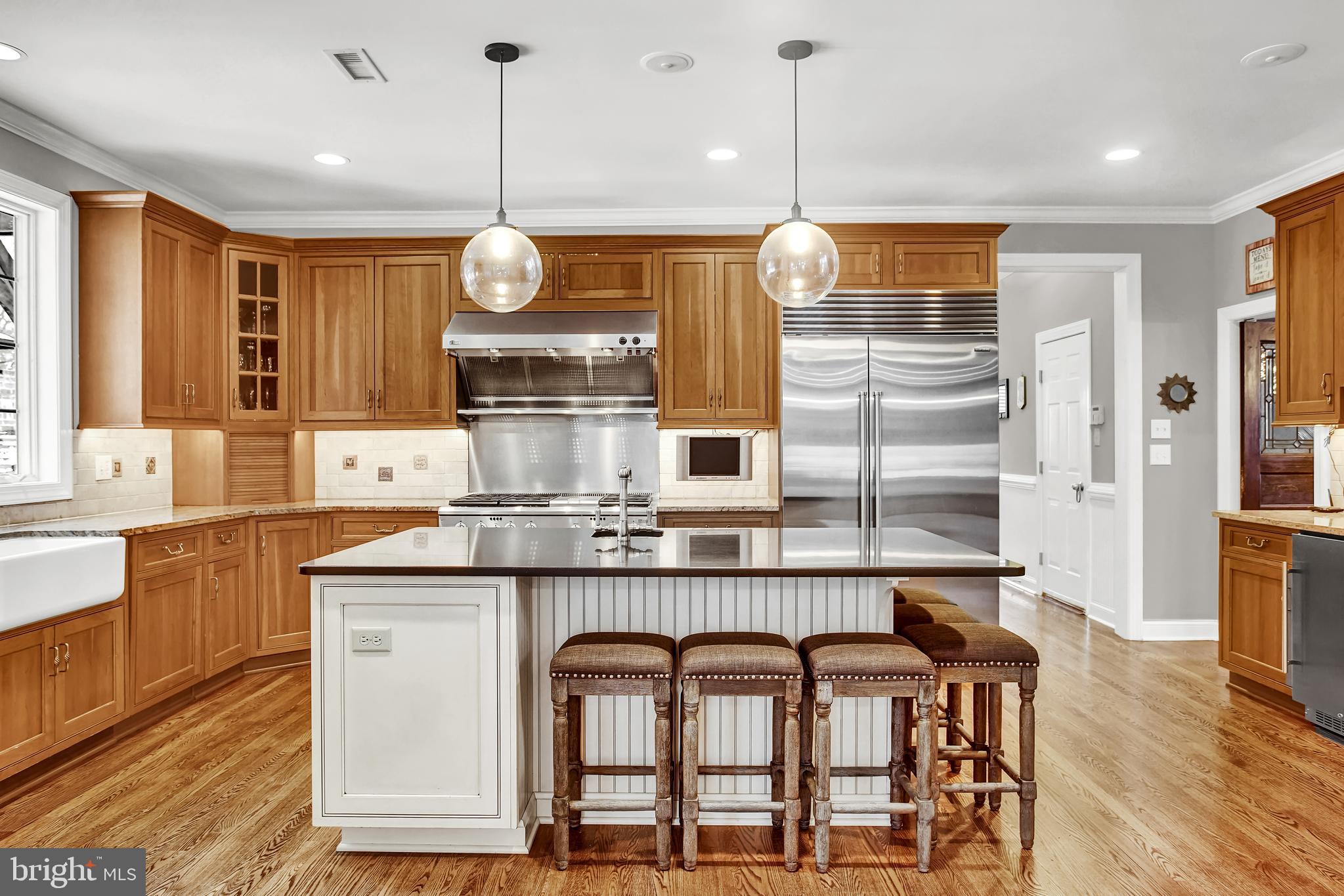 683 Spring Valley Road Doylestown, PA 18901 - Photo 8 of 48