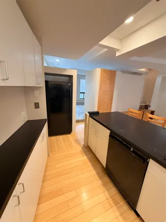 $2,425 | 401 State Street, Unit P101, Portsmouth, NH 03801