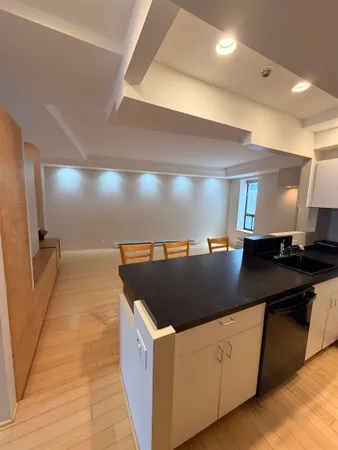 $2,425 | 401 State Street, Unit P101, Portsmouth, NH 03801