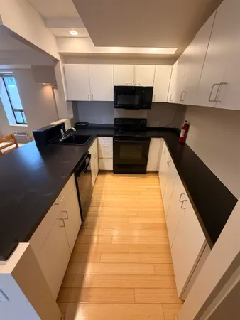 $2,425 | 401 State Street, Unit P101, Portsmouth, NH 03801