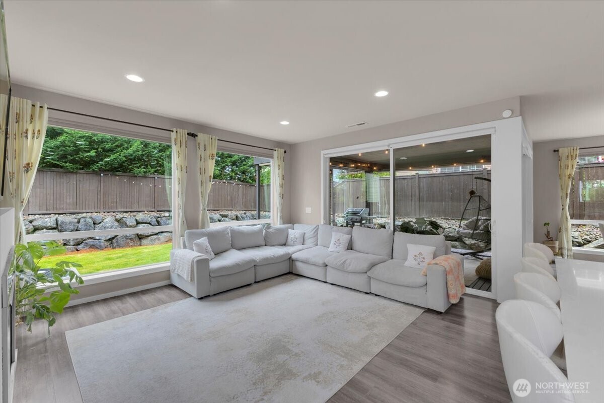 3907 168th Place Southeast Bothell, WA 98012 - Photo 11 of 35