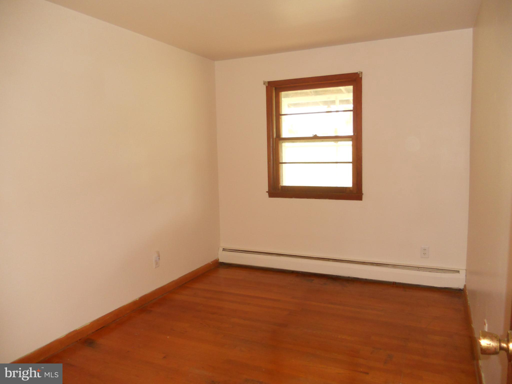 4301 Old Hanover Road Westminster, MD 21158 - Photo 9 of 18 Bedroom