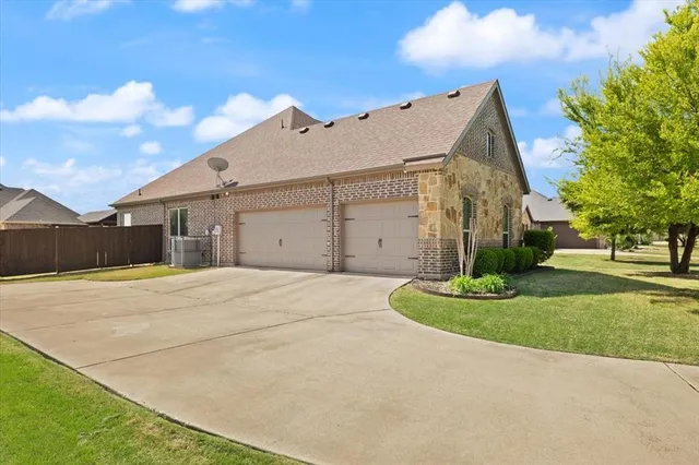 $600,000 | 123 Claremont Drive, Ovilla, TX 75154