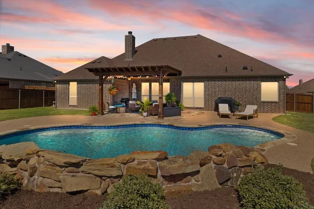 $600,000 | 123 Claremont Drive, Ovilla, TX 75154