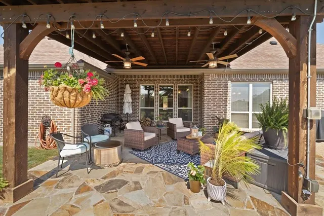 $600,000 | 123 Claremont Drive, Ovilla, TX 75154